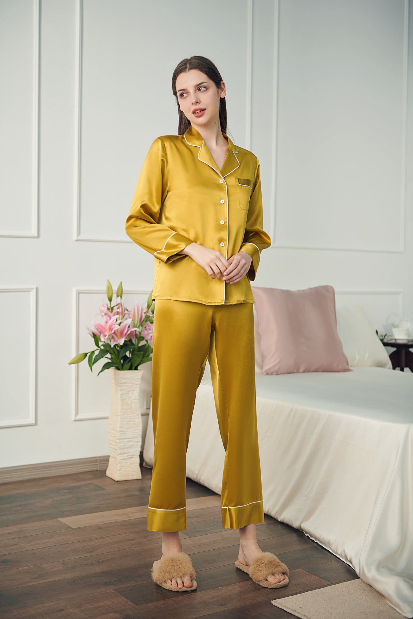 22 Momme Classic Trimmed women Silk Pajamas Set – Serendipity Silk Dance.